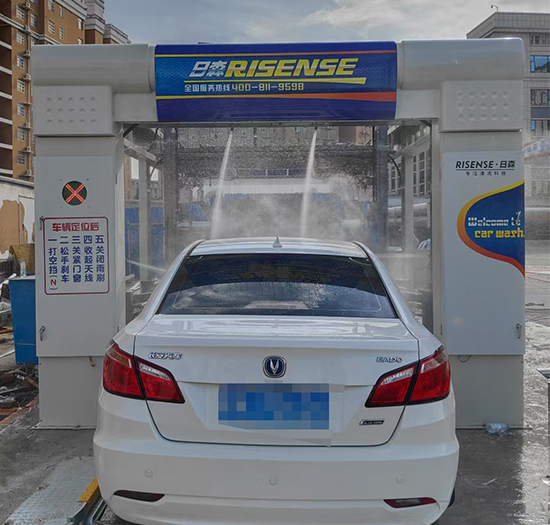 安徽中化石油加油站安装日森隧道式洗车机